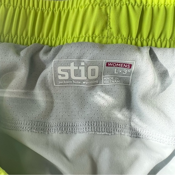 Stio Terral  Running Shorts, neon, size L, NWOT - Picture 7 of 7